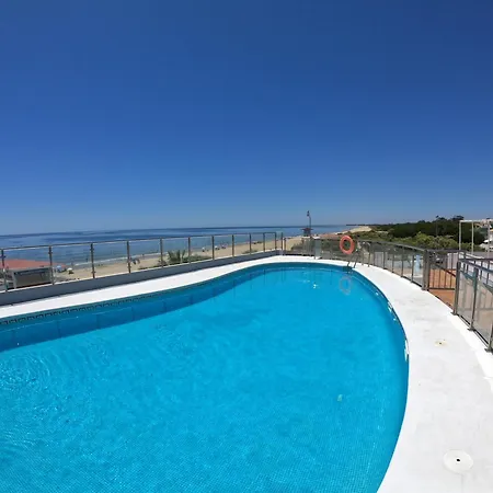 Primera Linea De Playa, Piscina, Parking *