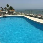 Primera Linea De Playa, Piscina, Parking Apartmán