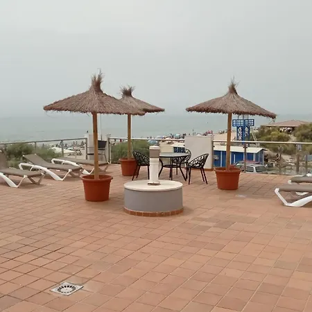公寓 Primera Linea De Playa, Piscina, Parking