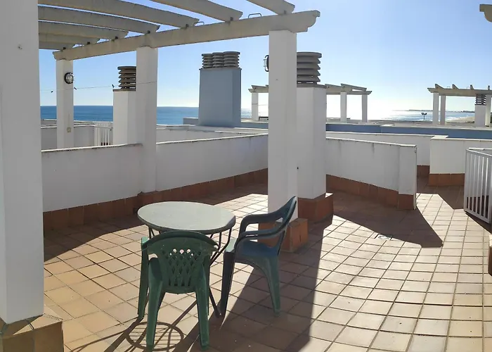 Primera Linea De Playa, Piscina, Parking 公寓